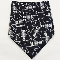HKM-8271677 Pet Triangle Scarf Towel for Drool Cleanup - Soft Polyester Tie-Dye Design