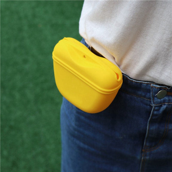 HKM-8309053 Portable Silicone Dog Snack Training Bag with Magnetic Closure and Clip - Available in Multiple Colors