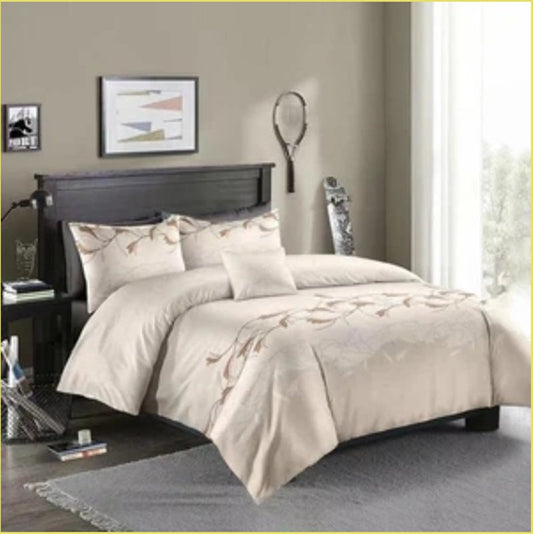 HKM-831315 Three-Piece Rustic Black Floral Bedding Set in Soft Polyester