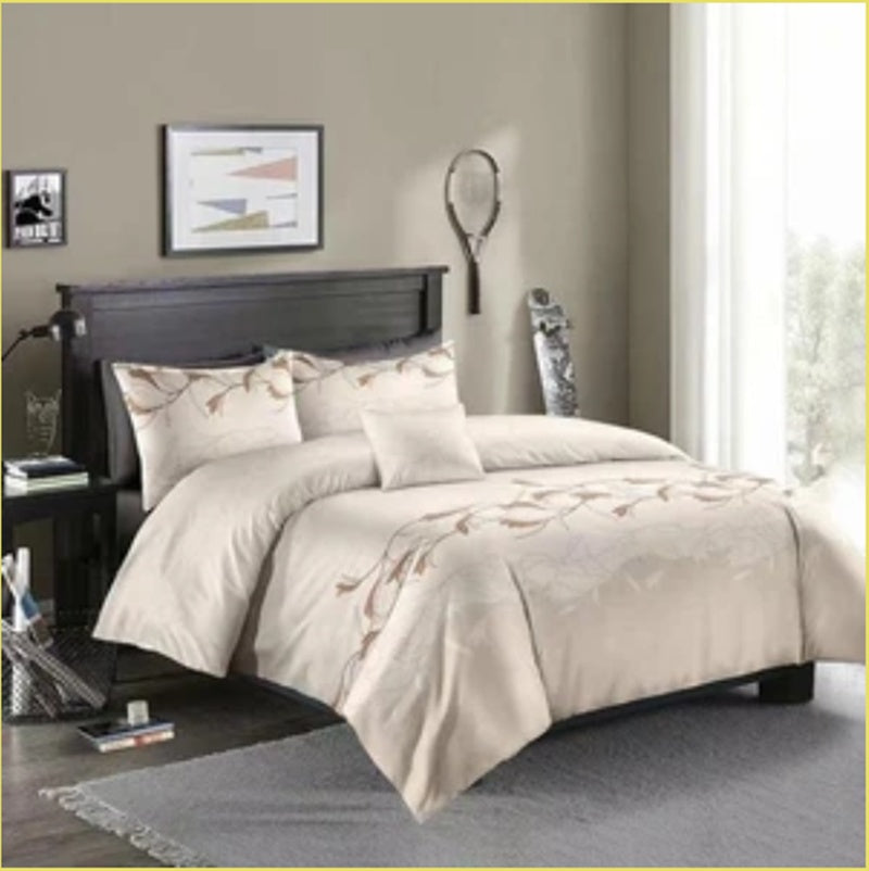 HKM-831315 Three-Piece Rustic Black Floral Bedding Set in Soft Polyester