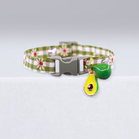 HKM-8314557 Adorable Avocado-Themed Cartoon Cat Pendant Necklace with Daisy Collar Options