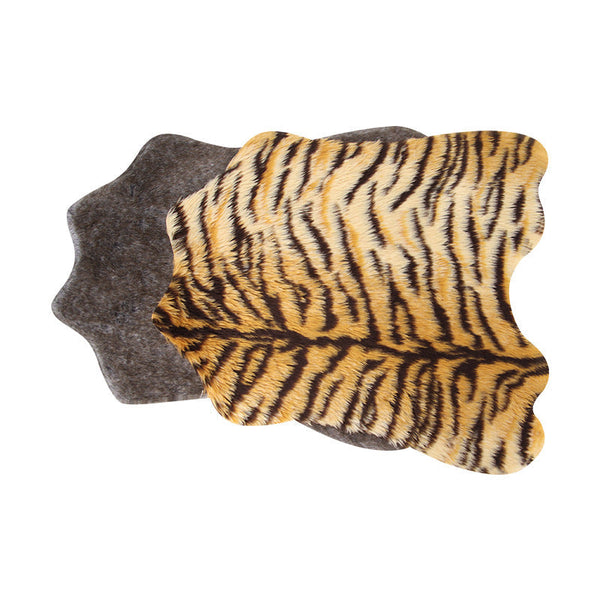 HKM-8341437 Cat Sleeping Mat on Dog Mat – Plush Cloth Cushion, Available in Tiger Skin, Black Fox Skin, Multiple Sizes