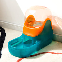 HKM-8357053 Peacock Green and Malachite Green Drinker and Feeder Set for Pets