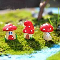 HKM-839699 Small Mushroom Micro Landscape Bonsai Ornaments - Cartoon Resin Flower Pot Decor (Set of 3)