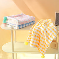HKM-8473917 Soft Coral Fleece Dog and Cat Blanket - Warm Plush Pad for Cozy Sleeping