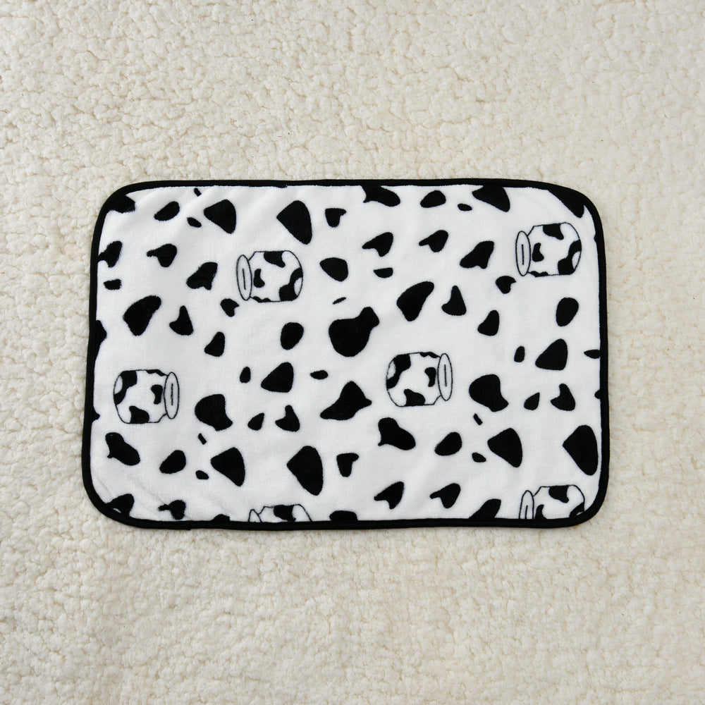 HKM-8478269 Non-slip Pet Blanket and Seat Cushion for Dogs in Various Colors and Sizes