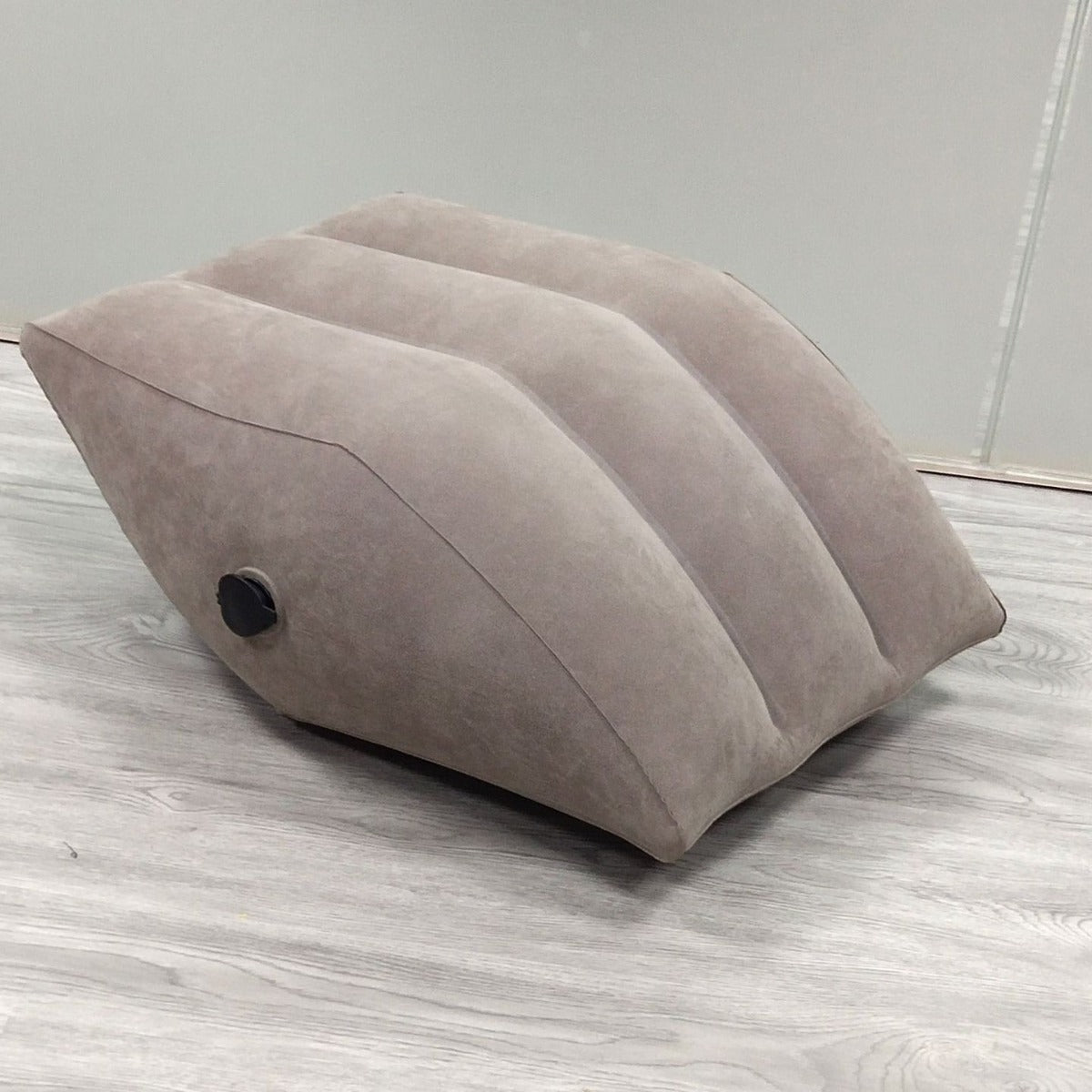 HKM-854035 Inflatable Gray Leg Pillow with Supporting Foot Mat - PVC Flocking Wedge Design