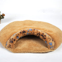 HKM-8542013 Cozy Cat Sleeping Bag with Paw Print Design – Small and Large Sizes Available