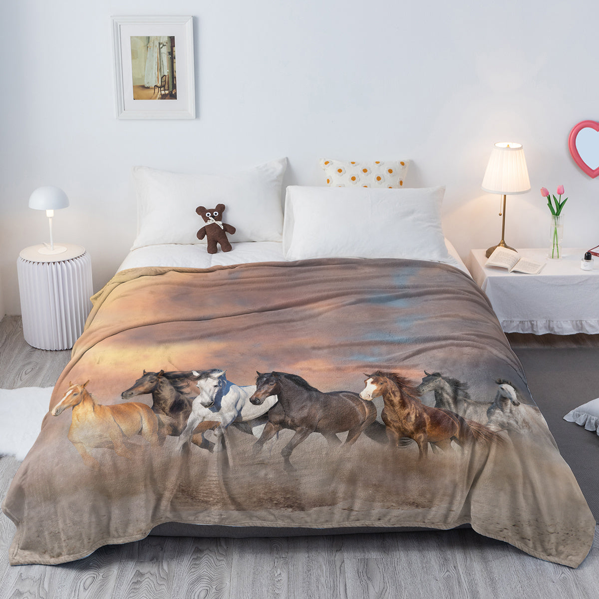 HKM-854547 3D Horse Print Flannel Throw Blanket - Soft Plush Fleece for Couch and Bed, Available in Two Sizes