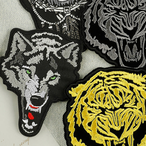 HKM-854995 Wolf Patch Decorative Accessory for Shoes and Hats, Polyester Non-woven Fabric