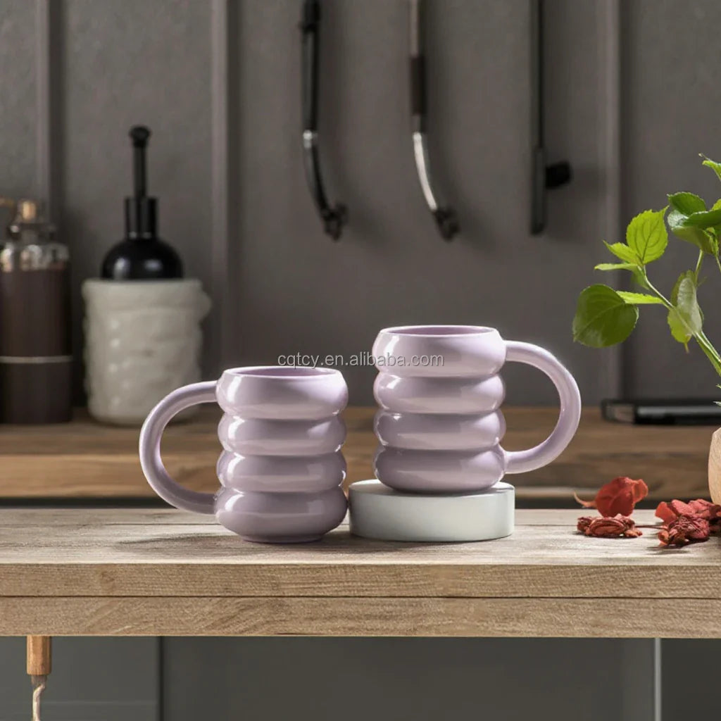 HKM-859091 Modern Ceramic Latte Mug with Donut Design - Ideal Gift for Couples