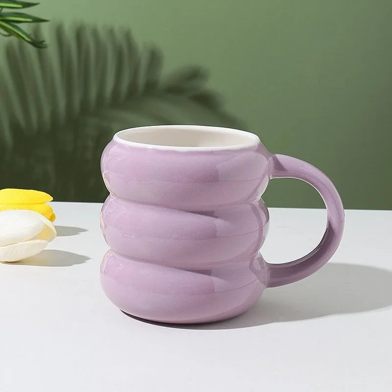 HKM-859091 Modern Ceramic Latte Mug with Donut Design - Ideal Gift for Couples