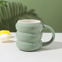 HKM-859091 Modern Ceramic Latte Mug with Donut Design - Ideal Gift for Couples