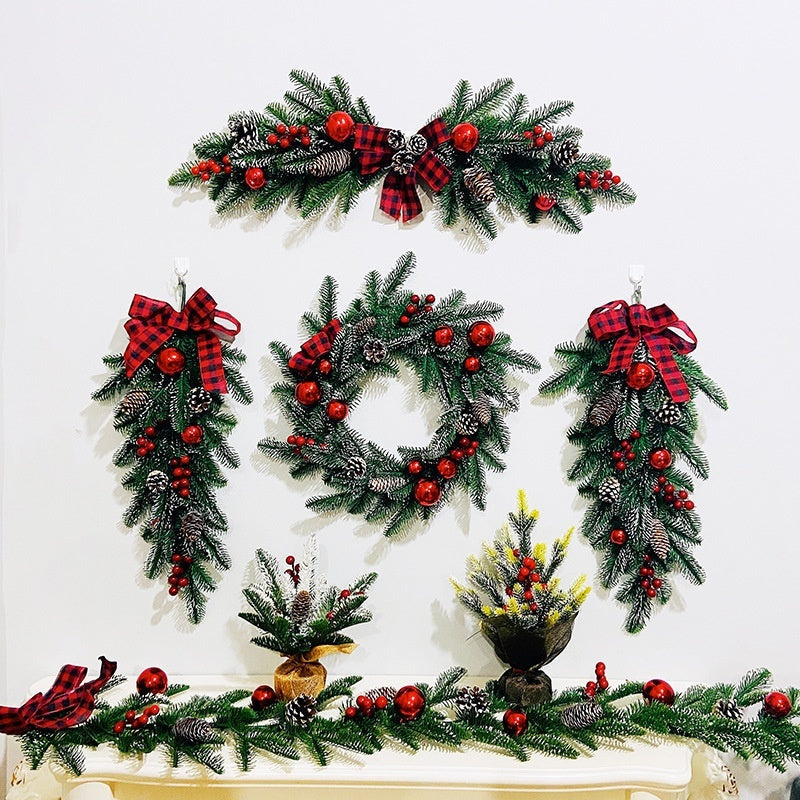 HKM-860627 Christmas Rattan Horn Garland for Door Hanging and Window Display