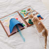 HKM-8647485 Pet Cat Travel Diary Sniffing Toy Set with Sniffing Pads, Streamer, Fun Bell, and Catnip Roof