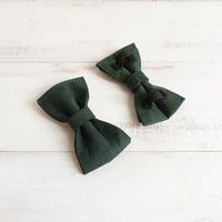 HKM-8653757 Dark Green Velvet Bow Knot Pet Collar for Dogs and Cats