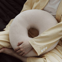 HKM-867539 Doughnut-Shaped Plush Office Waist Pillow in White