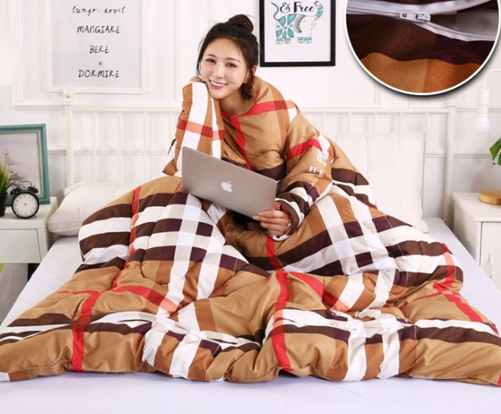HKM-869203 Floral Pattern Warm Quilt Made with Chemical Fiber and Acetate Fabric