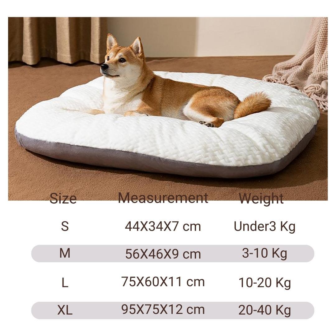 HKM-8718781 Oval Plush Dog Bed for Large Dogs, Washable Cushion with Anti-Skid Bottom, Comfortable Sleeping Nest