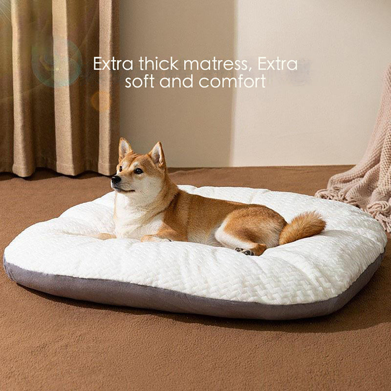 HKM-8718781 Oval Plush Dog Bed for Large Dogs, Washable Cushion with Anti-Skid Bottom, Comfortable Sleeping Nest