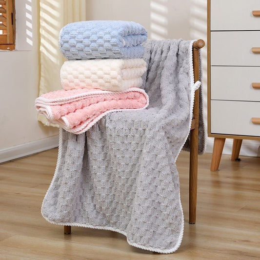 HKM-872595 Soft Absorbent Coral Fleece Bath Towel in Milky White, Light Gray, Pink, Sky Blue, Light Green