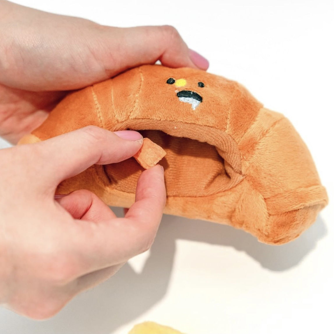 HKM-8732477 Plush Butter Croissant Pet Toy with Sound for Dogs