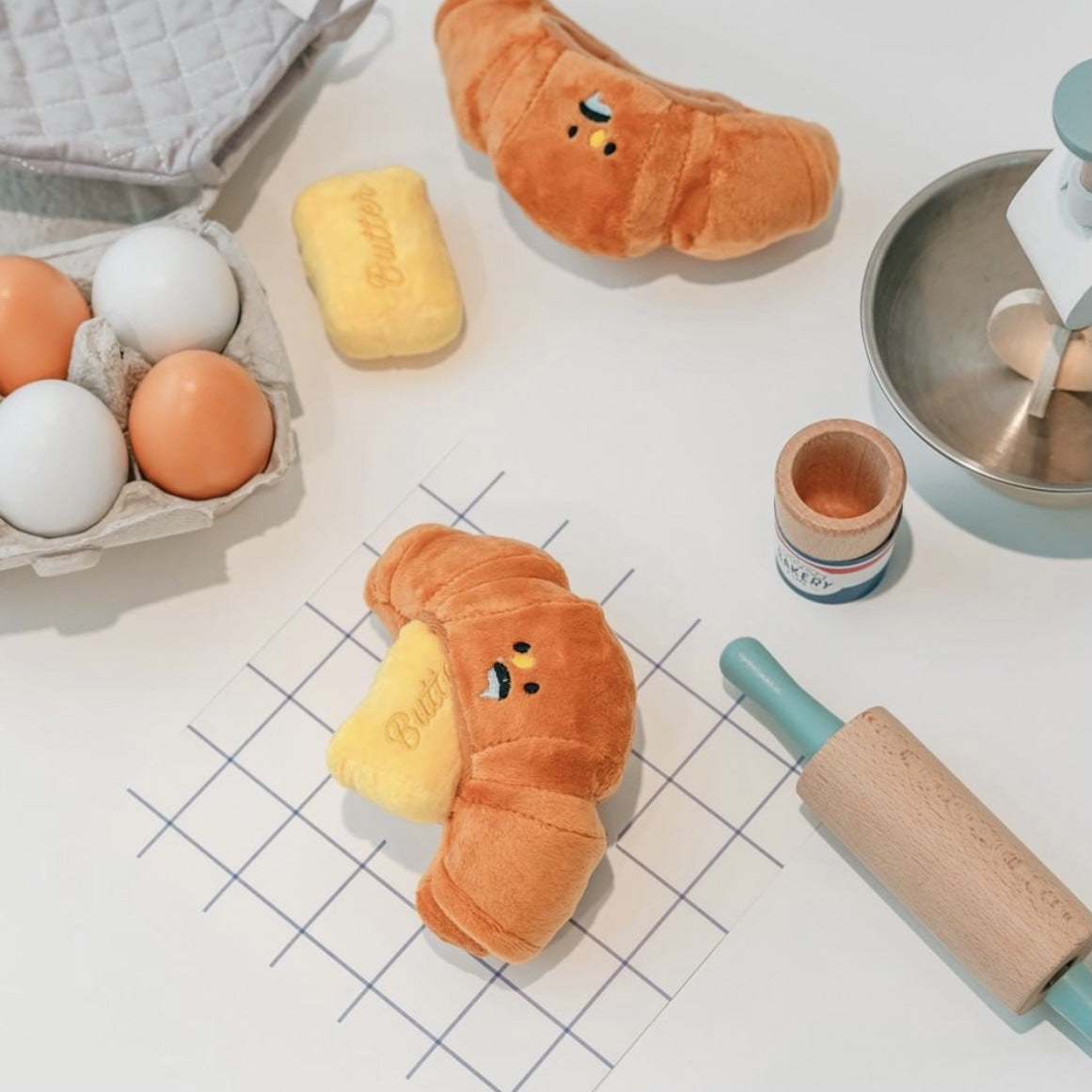 HKM-8732477 Plush Butter Croissant Pet Toy with Sound for Dogs