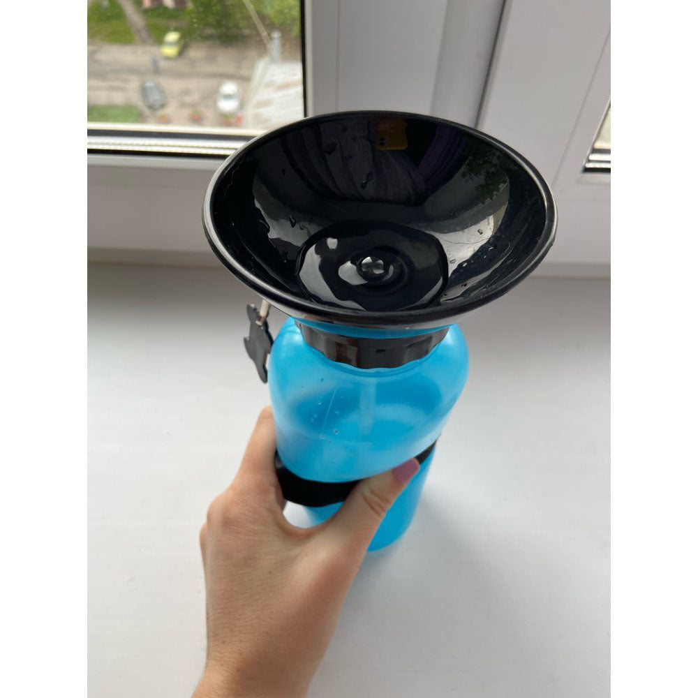HKM-8750141 Pet Outdoor Drinking Bottle for Dogs and Cats, Squeeze-Type Plastic Water Cup in Blue, Pink, and Gray