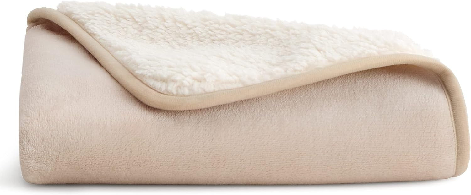 HKM-8773181 Waterproof Flannel Sherpa Dog Blanket & Cat Mat in Various Sizes and Colors