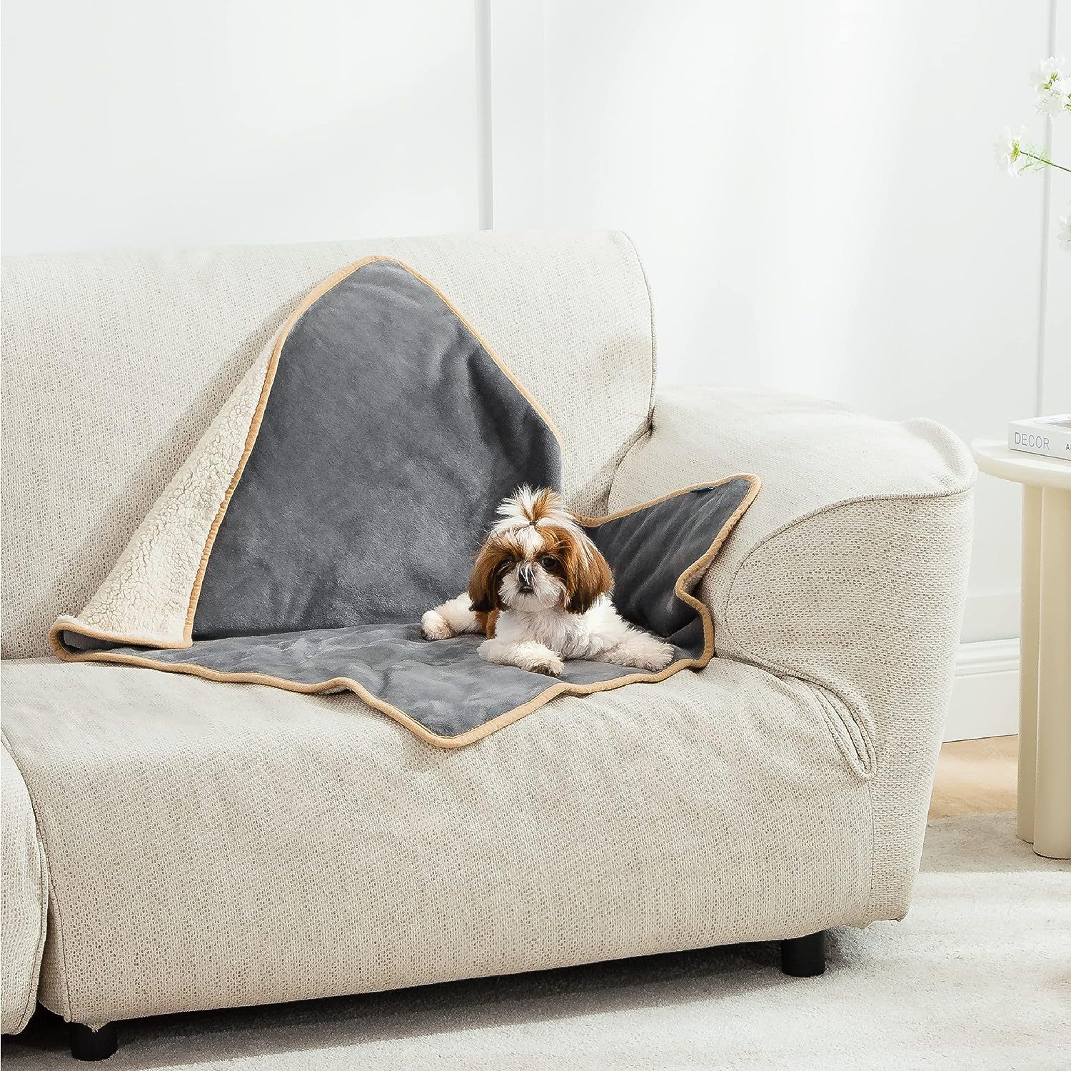 HKM-8773181 Waterproof Flannel Sherpa Dog Blanket & Cat Mat in Various Sizes and Colors