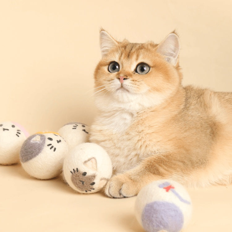 HKM-8777917 Interactive Catnip Wool Ball for Cats - Fun Cat-Shaped Toy, 5x5cm