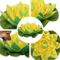 HKM-8799165 Lotus Sniffing Pad for Pets - Durable Felt Cloth Design with Suction Cups and Hidden Treats Training