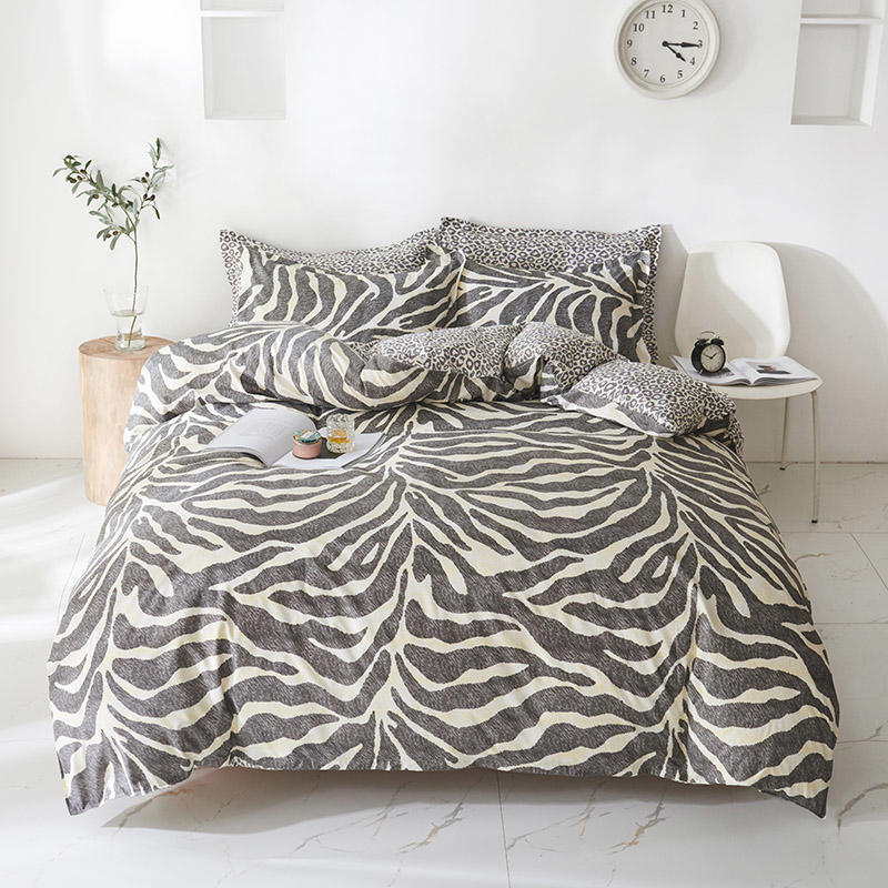 HKM-885011 Modern Geometric Double Bed Sheet Set - Soft Cotton and Polyester Combo