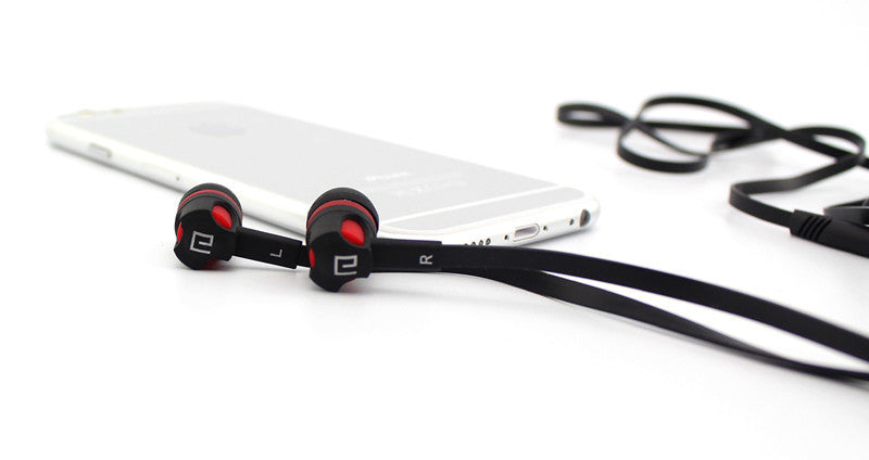 HKM-888019 Wired In-Ear Headset with Microphone for Hands-Free Calling and Dynamic Sound Quality