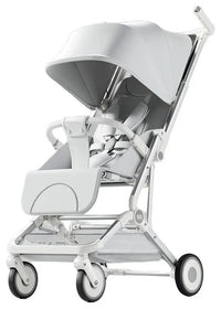 HKM-8959315 white stroller showcase