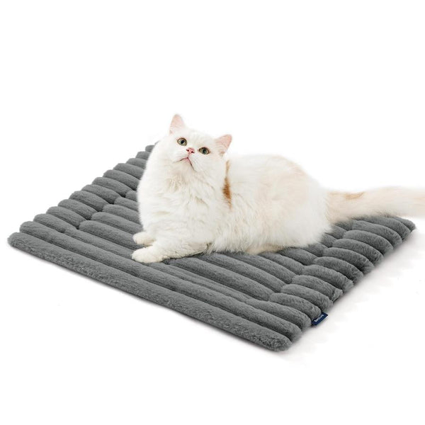 HKM-897875 Self-Warming Cat and Dog Mat - Thermal Crate Pad for Indoor/Outdoor Use, Non-Slip and Portable