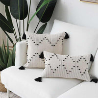 HKM-901715 Moroccan Style Black and White Geometric Pillowcase with Tassels 30x50cm