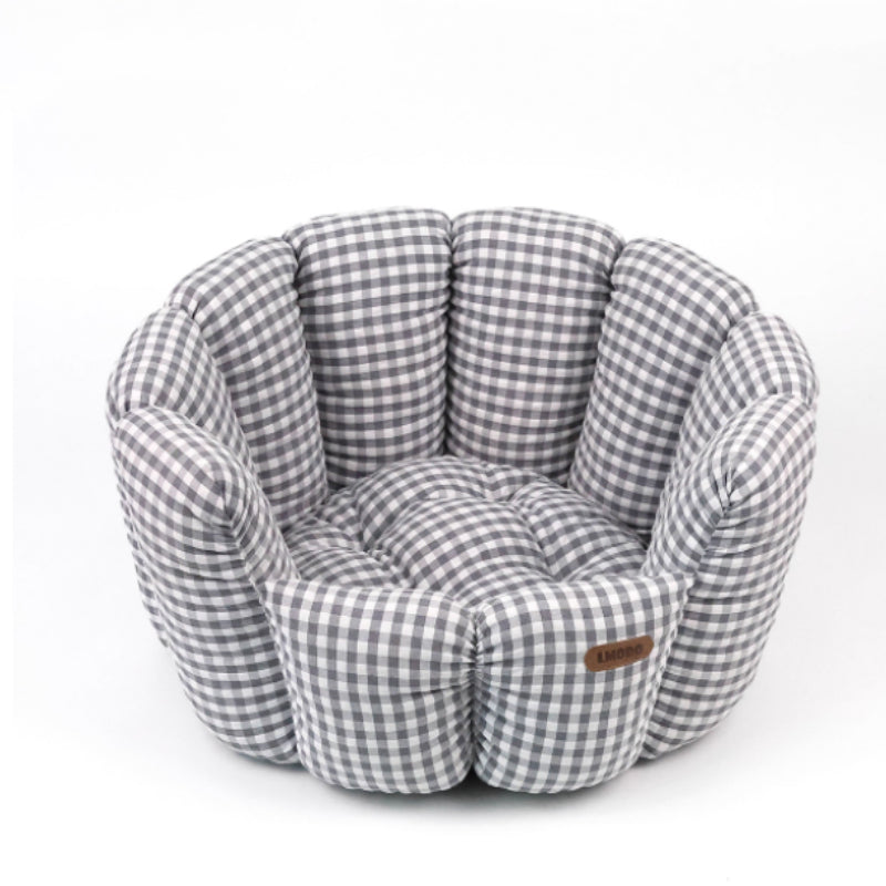 HKM-9032125 Cozy Gray Plaid Pet Bed for All Seasons - Cotton and PP Cotton Lining, Non-Slip Base