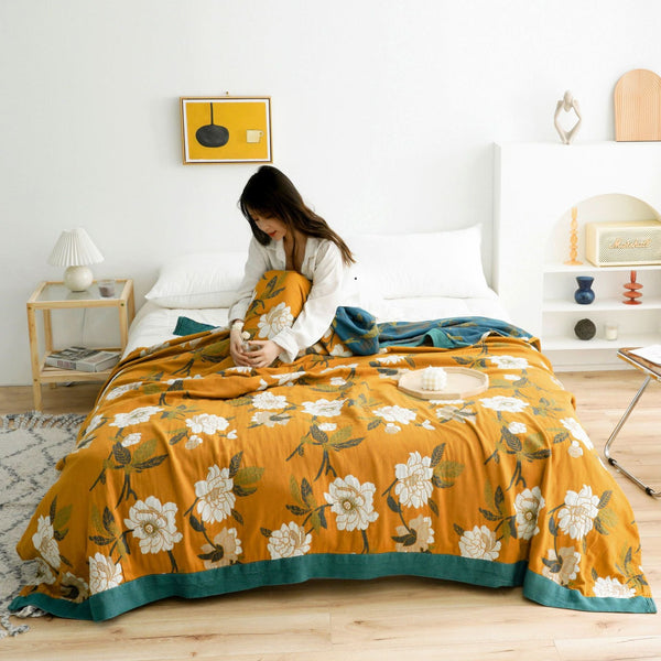 HKM-903635 Five-Layer Cotton Yarn Double Blanket - Soft Nap Quilt in Modern Saussurea Involucrata Design