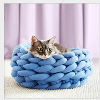 HKM-9081789 Cozy Hand-Woven Pet Bed with Quilted Surface - Machine Washable Cotton for Dogs and Cats