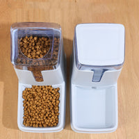 HKM-9083709 Automatic Double Bowl Pet Feeder and Waterer - 3.5L Capacity in White, Green, and Gray