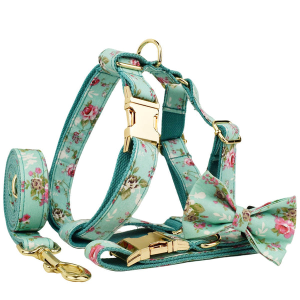 HKM-9139517 Rose Dog Collar Set with Green Background, Detachable Bow and Leash