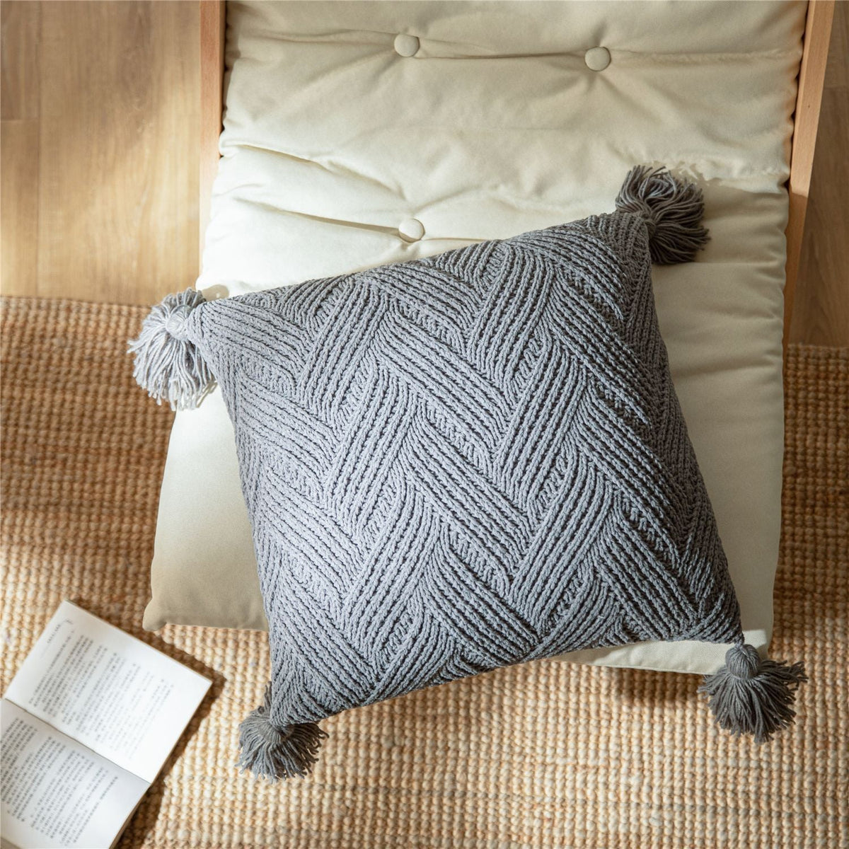 HKM-918739 Solid Color Polyester Pillow Cushion – Modern Design, 45x45cm, Available in Green, Beige, Grey, Navy, Apricot