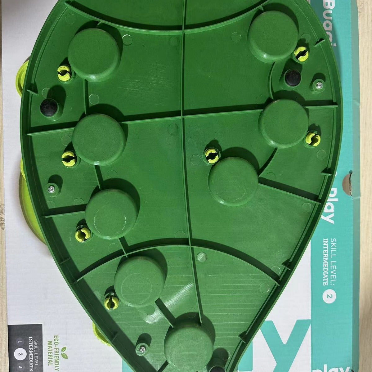 HKM-9209021 Slow Feed Cat Bowl in Green - BPA-Free PP Material Pet Tableware