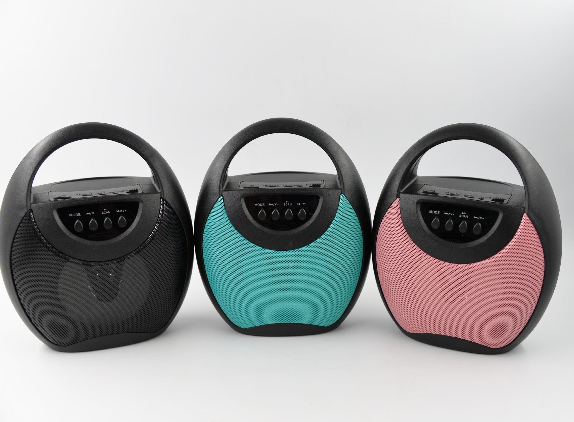HKM-922387 Portable Bluetooth Speaker with 1200mAh Battery - 6 Hours Playtime, USB and Card Support