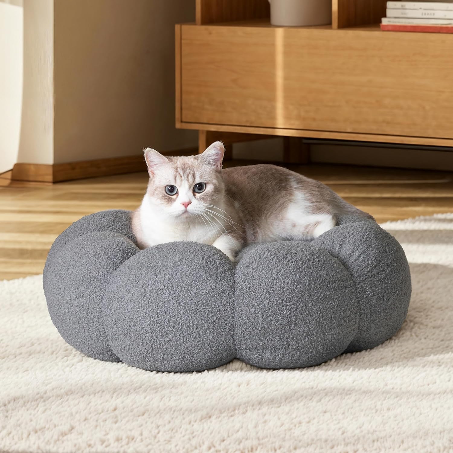HKM-9281597 Fluffy Flower Design Calming Pet Bed for Indoor Cats and Dogs | Non-Slip, Machine Washable, Eco-Friendly