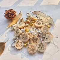 HKM-9318717 Double-Sided Wooden Dog ID Card Decoration in Gold, Silver, and Brown