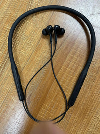 HKM-933011 Wireless In-Ear Earphones with Noise Reduction and Built-in Microphone, Neckband Design for Comfort and Control