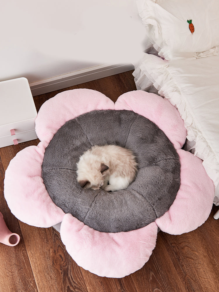 HKM-9343933 Removable Washable Flower Nest for Pets - Soft Short Plush, Gray Green, Multiple Sizes