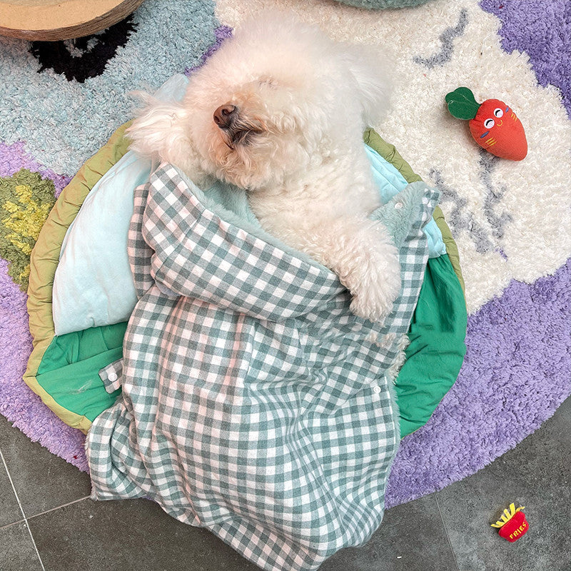 HKM-9371069 Cozy Cotton Pet Blanket for Cats ¨C Green or Gray Checkered Cape, Sizes S/M/L